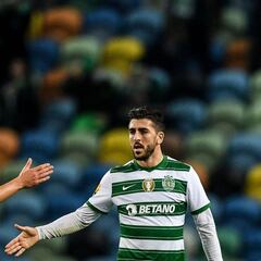 Un 'hat-trick' de Paulinho coloca líder al Sporting