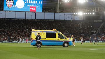 El Levante-Ibiza se retrasa un cuarto de hora por una atención sanitaria