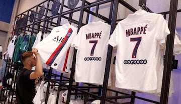 PARIS SAINT GERMAIN Megastore