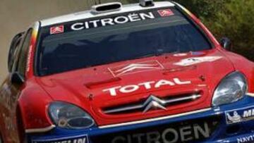 <b>BRILLANTE FINAL.</B> Carlos Sainz puso punto final a su carrera de piloto del Mundial con un tercer puesto.