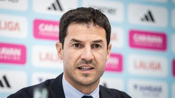 El director general Fernando López, durante la presentación este mediodía de Rubén Sellés.