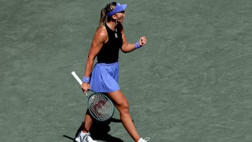 CHARLESTON, SOUTH CAROLINA - MARCH 31: Paula Badosa of Spain celebrates match point against Kayla Day of the United States during the Credit One Charleston Open at Credit One Stadium on March 31, 2026 in Charleston, South Carolina. Matthew Stockman/Getty Images/AFP (Photo by MATTHEW STOCKMAN / GETTY IMAGES NORTH AMERICA / Getty Images via AFP)