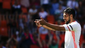 GRA307. VALENCIA, 07/05/2017.- El defensa argentino del Valencia Ezequiel Garay celebra su segundo gol marcado ante Osasuna durante el partido correspondiente a la trigésimo sexta jornada de LaLiga Santander disputado hoy en el estadio de Mestalla. EFE/Kai Försterling