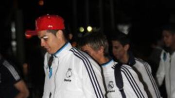 FANS, Cristiano y sus compañeros fueron aclamados a la llegada al hotel.