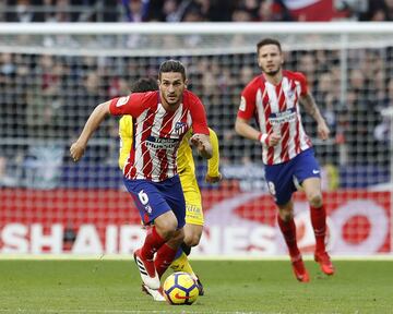 Koke con el balón. 