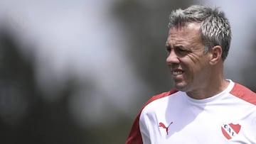 Pusineri: &quot;No voy a estar atado a poner jugadores que no rinden&quot;