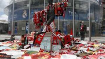 La estatua de Esuebio que luce en el estadio Da Luz tendrá su continuación con la carretera anexa al estadio, también llamada igual.