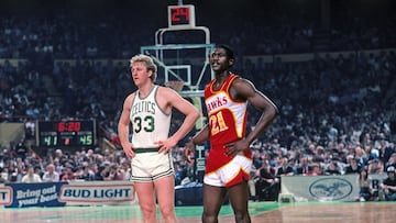 El día en el que hasta el banquillo rival animó a Larry Bird