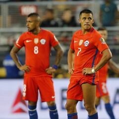 Vidal, Alexis y Bravo lideran un camarín que lucha con los egos