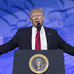 Knicks: James Dolan le dio 300.000 dólares a Donald Trump