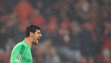 Courtois entierra la maldición