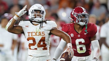 TUSCALOOSA, ALABAMA - SEPTEMBER 09: Jonathon Brooks #24 of the Texas Longhorns reacts after rushing for a first down during the fourth quarter against the Alabama Crimson Tide at Bryant-Denny Stadium on September 09, 2023 in Tuscaloosa, Alabama.   Kevin C. Cox/Getty Images/AFP (Photo by Kevin C. Cox / GETTY IMAGES NORTH AMERICA / Getty Images via AFP)