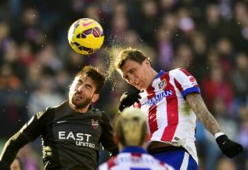 Remates de cabeza: El jugador croata del Atlético de Madrid Mario Mandzukic encabeza la lista con 16 remates.