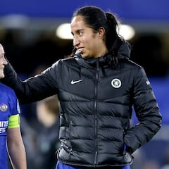 Mayra Ramírez le da “problemas” a Emma Hayes en Chelsea