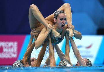 El equipo español de natación sincronizada compite en la Final de Rutina Libre durante el tercer día del Campeonato de Europa Glasgow 2018 en Scotstoun Sports Campus en Glasgow, Escocia.