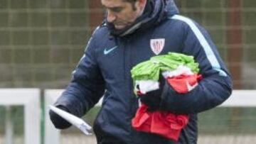 Ernesto Valverde, durante un entrenamiento.