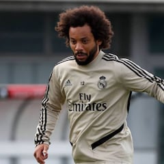 Marcelo cumple 32 mirando al récord de Roberto Carlos