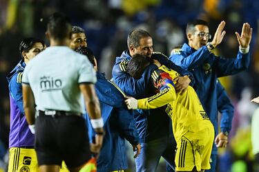 Is this Club América star headed for the exit? His coach isn’t ruling it out