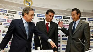 <b>CONFIANZA</b>. Queiroz se está haciendo un hueco en el madridismo. De momento está demostrando con buenos resultados la confianza de Valdano depositada en él.