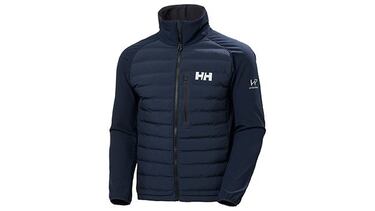 Prepara tu verano en el mar con la ropa de navegación más vendida de Helly Hansen