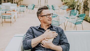 Twitter: @MrDaveHollis