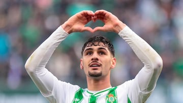 Ante la salida de un pilar como Guido Rodríguez, el mediocampista estadounidense busca afianzarse con el Betis en LaLiga EA Sports.