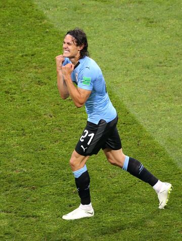 El héroe frente a Portugal con su doblete. Cavani tiene tres goles en su cuenta, pero podría quedar fuera de los Cuartos de Final por una lesión sufrida en la fase anterior.