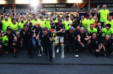 Checo Pérez no echa las campanas al vuelo ante el liderato de Red Bull