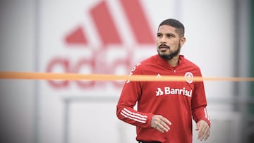 La propuesta para reanudar el campeonato estudual Gaucho avanza y en poco más de un mes regresaría a la competición el internacional peruano.