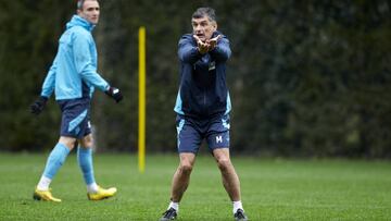 Coach Jose Luis Mendilibar during the S.D Eibar training session at Sports City of Atxabalpe.Mondragon, Guipuzcoa ,Spain, 09/03/2020.