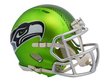 Casco alternativo de los Seattel Seahawks.