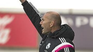 Zidane está en un viaje de tres días a Múnich para aprender los sistemas de trabajo de Guardiola en el Bayern.