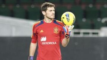 Casillas, a un partido del récord de Cañizares