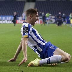 Toni Martínez da el triunfo al Oporto en el minuto 95