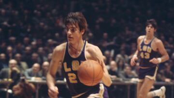 UNDATED: Lousiana State University's Pete Maravich #23 dribbles the ball upcourt. (Photo by Focus on Sport via Getty Images)