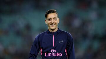 Özil, Koscielny and Monreal return as Arsenal's injury problems lessen