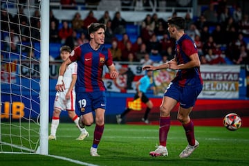 Pau Víctor, el goleador del Barça B,