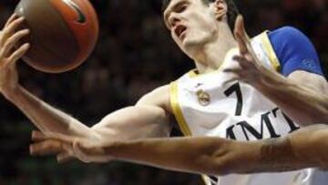 <b>PRIMER AÑO.</b> El lituano cumple su primera temporada en el Real Madrid.