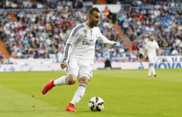 Jesé, es un futbolista español que juega como extremo en el Real Madrid Club de Fútbol en la Primera División de España. Es cantante de reggaeton. Anteriormente era conocido como Big Flow pero actualmente canta en solitario con el sobrenombre de Jey M. Ha colaborado con artistas de talla tales como Henry Mendez y XRIZ .