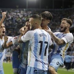 El Málaga coge impulso ante un Cartagena castigado por el VAR