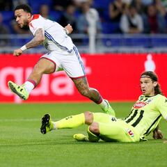 Terrier y Depay afianzan la tercera plaza para el Lyon