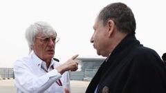 Bernie Ecclestone conversa con Jean Todt en Bahrain.