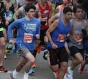 Corre una media maratón en 1h11:53 con sandalias 'Crocs'
