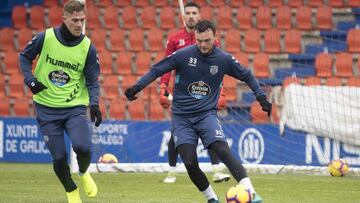 Toni Martínez, durante un entrenamiento con el Lugo esta semana.