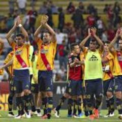 Velázquez le da el triunfo a Monarcas en el último minuto