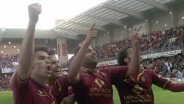 <b>EMOCIÓN. </b>El Pontevedra aventaja al Real Oviedo.