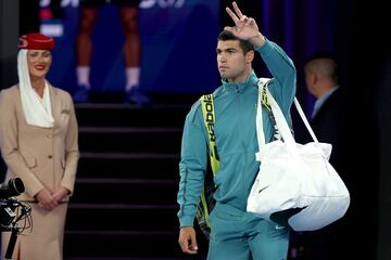 El tenista espa?ol, Carlos Alcaraz, entrando en la Rod Laver Arena situado en Melbourne, capital del estado australiano de Victoria.