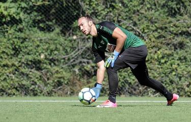 Chichizola y Dmitrovic, los nuevos porteros fantasy