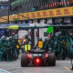 La radio de Alonso que despertó a Aston: “Os habéis olvidado de mí”