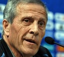 Tabárez: "Nunca ganamos un partido con Pitana de árbitro"